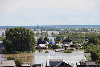 Наводнение на Алтае: более 800 человек эвакуировано из пос.Ильича