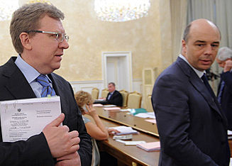 Силуанов предложил заняться спекуляциями: перевести российские резервы в доллары и заработать