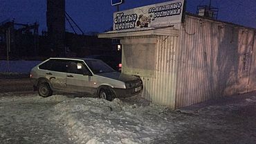Автомобиль сбил двух подростков в Бийске