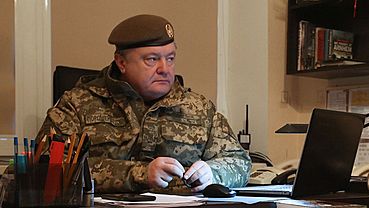 Порошенко создает группировку сил на случай атаки со стороны Крыма
