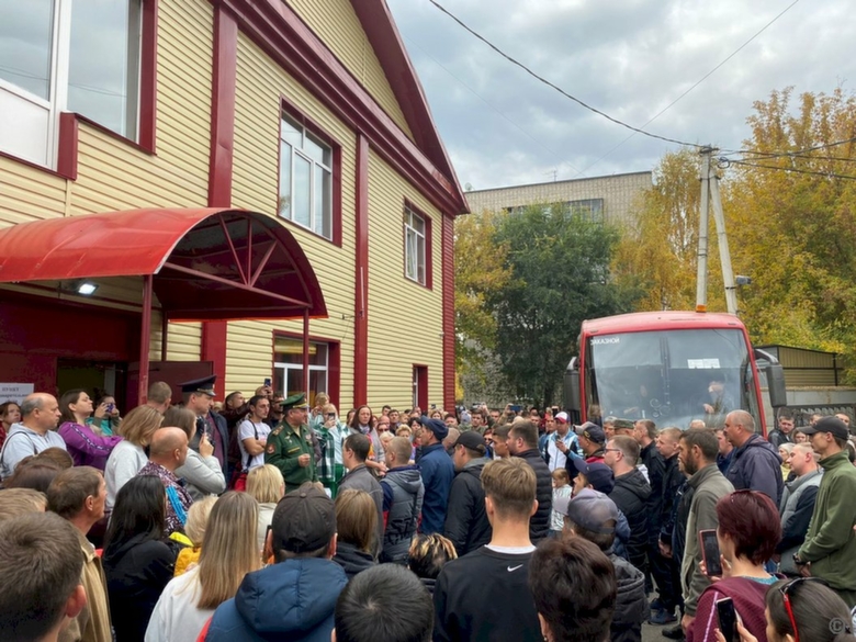 Частичная мобилизация в Барнауле / Фото: amic.ru