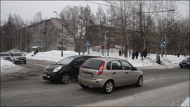 Город встал