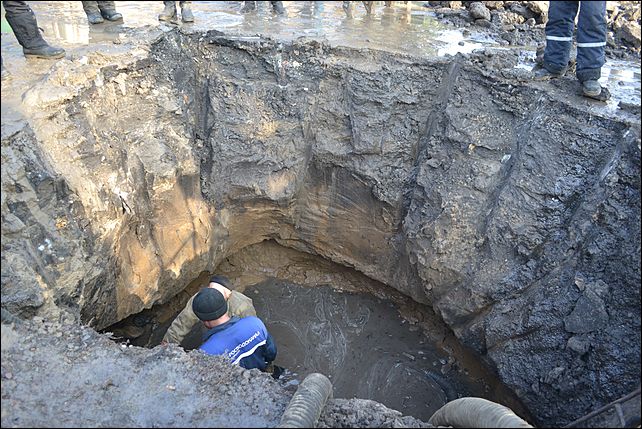 Водоканал новокузнецк. Котлован Водоканал. Водоснабжение Новокузнецк. Котлован на Цимлянском водоканала.