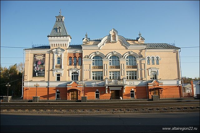 Концертные залы барнаула. Здание государственной филармонии в Барнауле. Государственная филармония Алтайского края Барнаул. Народный дом Барнаул. Филармония, Барнаул, проспект Ленина.