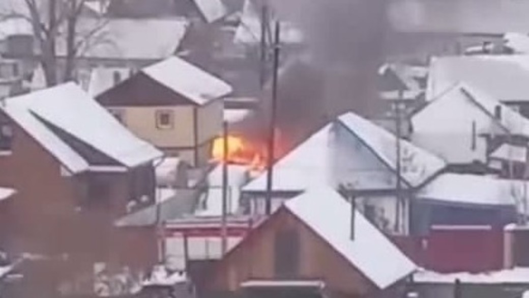 Пожар произошёл в частном секторе Барнаула