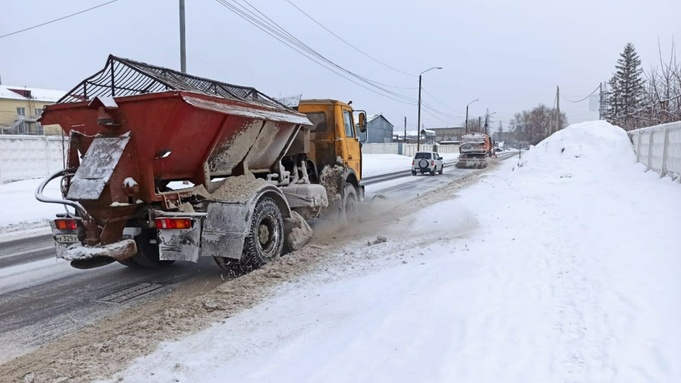 Уборка снега в Барнауле / Фото: t.me/barnaul_org