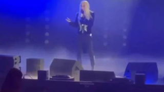 Кадр из видео / SHAMAN на сцене   