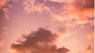 Облака, закат / Фото: unsplash.com