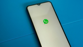 WhatsApp на смартфоне / Фото: unsplash.com