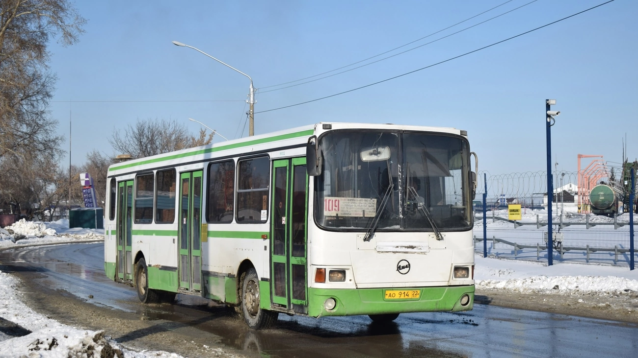 Перевозчики в Барнауле планируют работать на маршрутах до 10 лет и покупать  автобусы