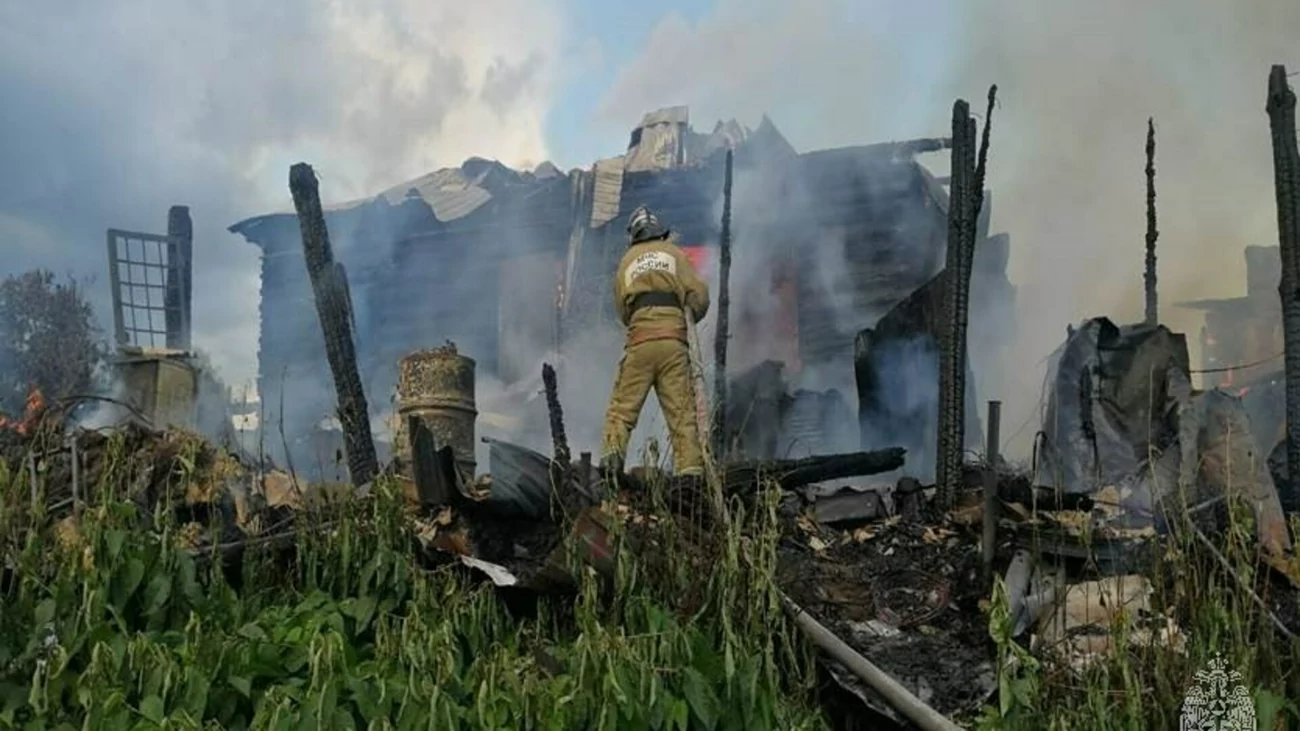 Жилой дом сгорел в алтайском селе