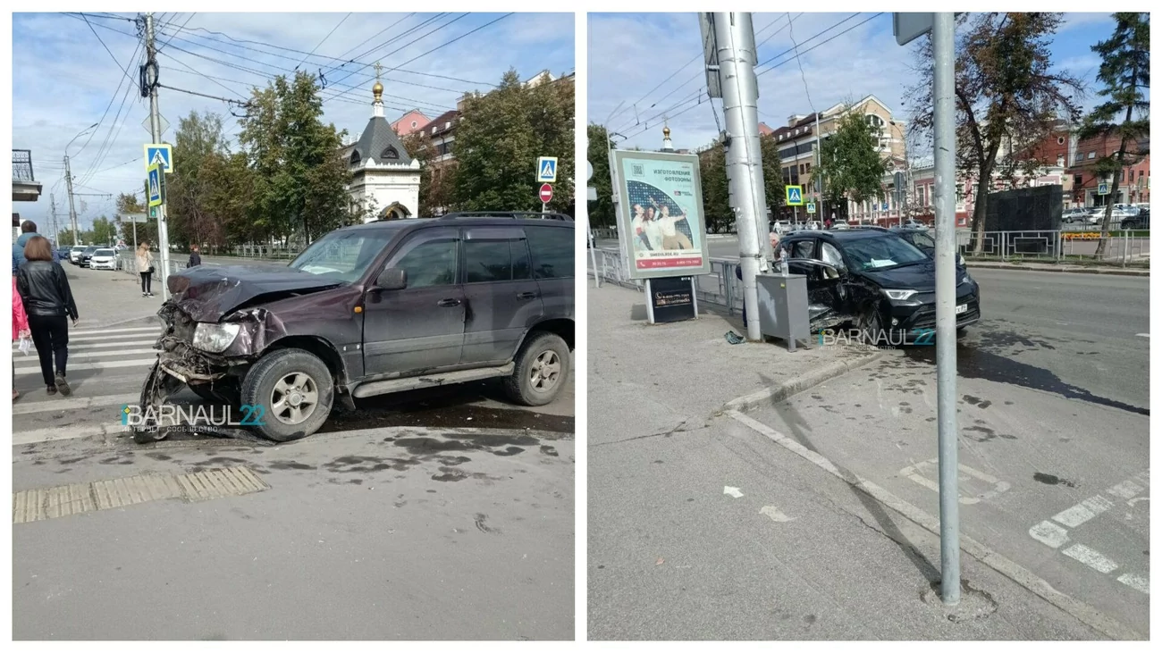 Два автомобиля столкнулись в центре Барнаула