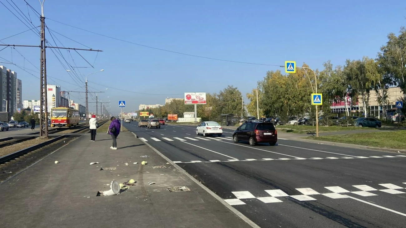 Двух человек сбили во время буксировки автомобиля в Барнауле