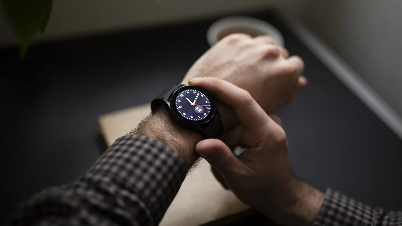 В чем основные отличия умных часов моделей Galaxy Watch 6 или Galaxy Watch  6 Classic?