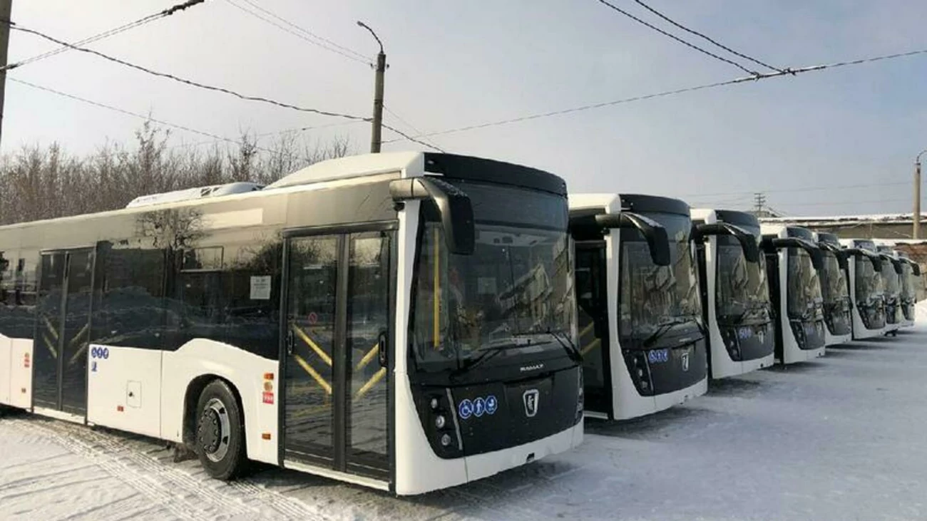 Томенко рассказал, когда новые автобусы выйдут на два маршрута в Барнауле