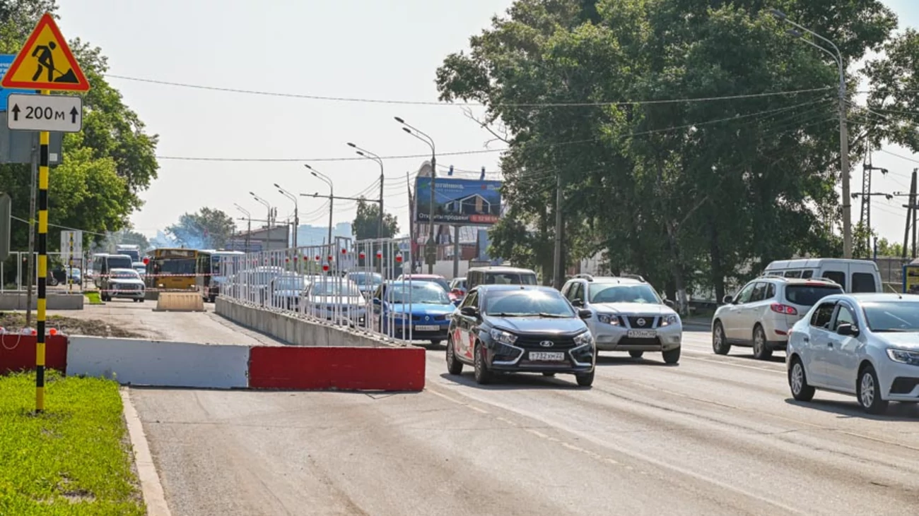 В Барнауле перекрыли участок Павловского тракта. Как будет ходить транспорт?