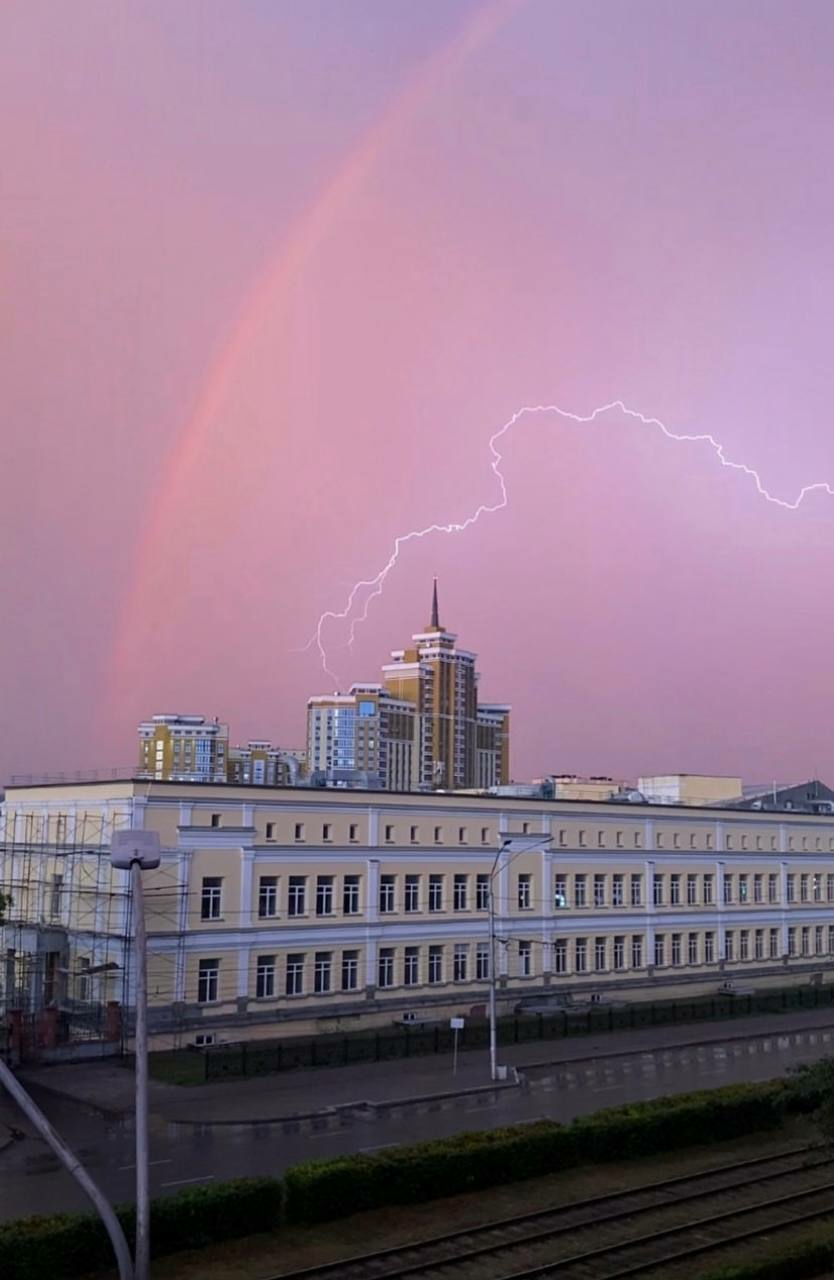 Lightning sky фото