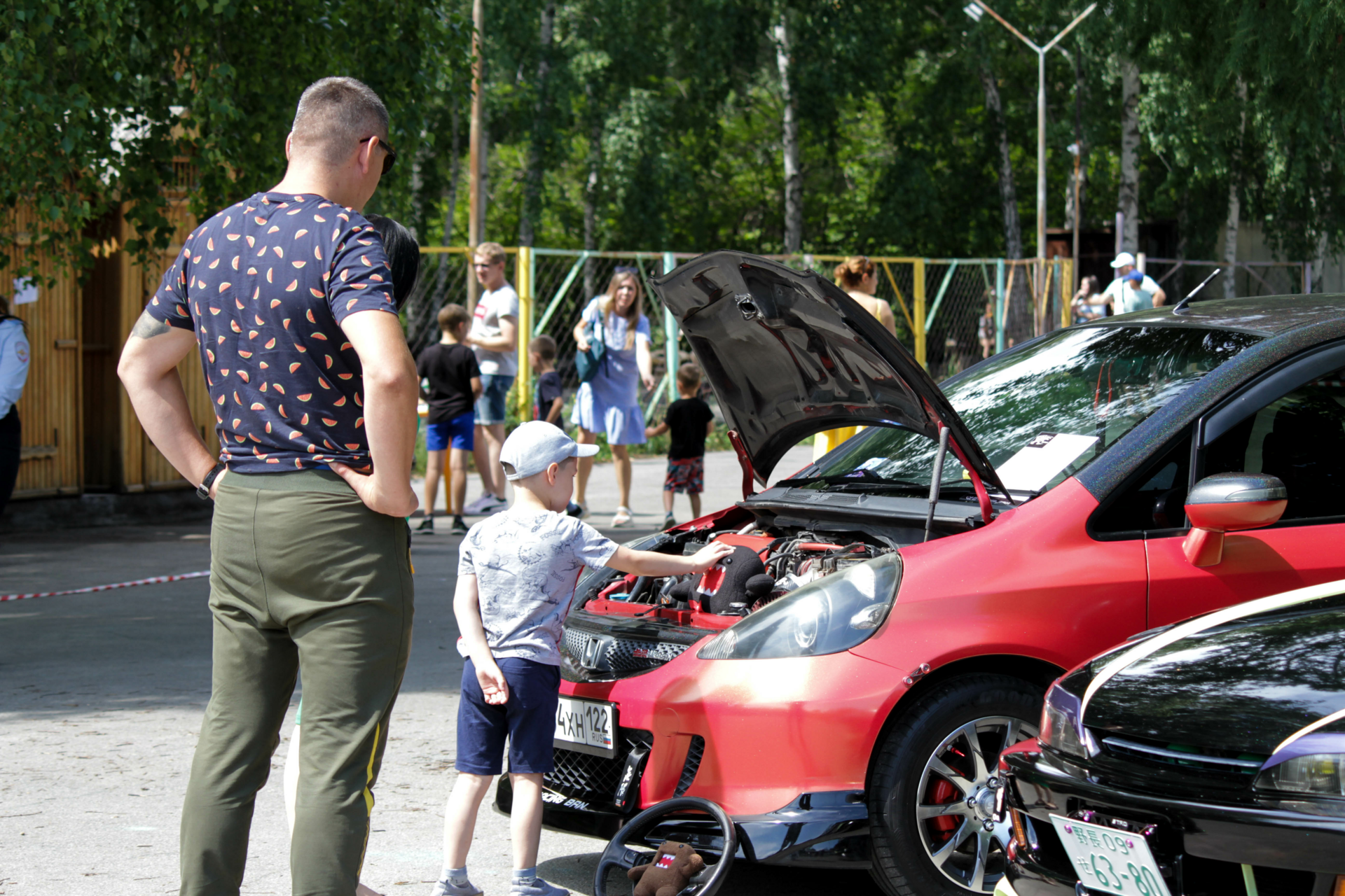 В машине пахнет жженой резиной