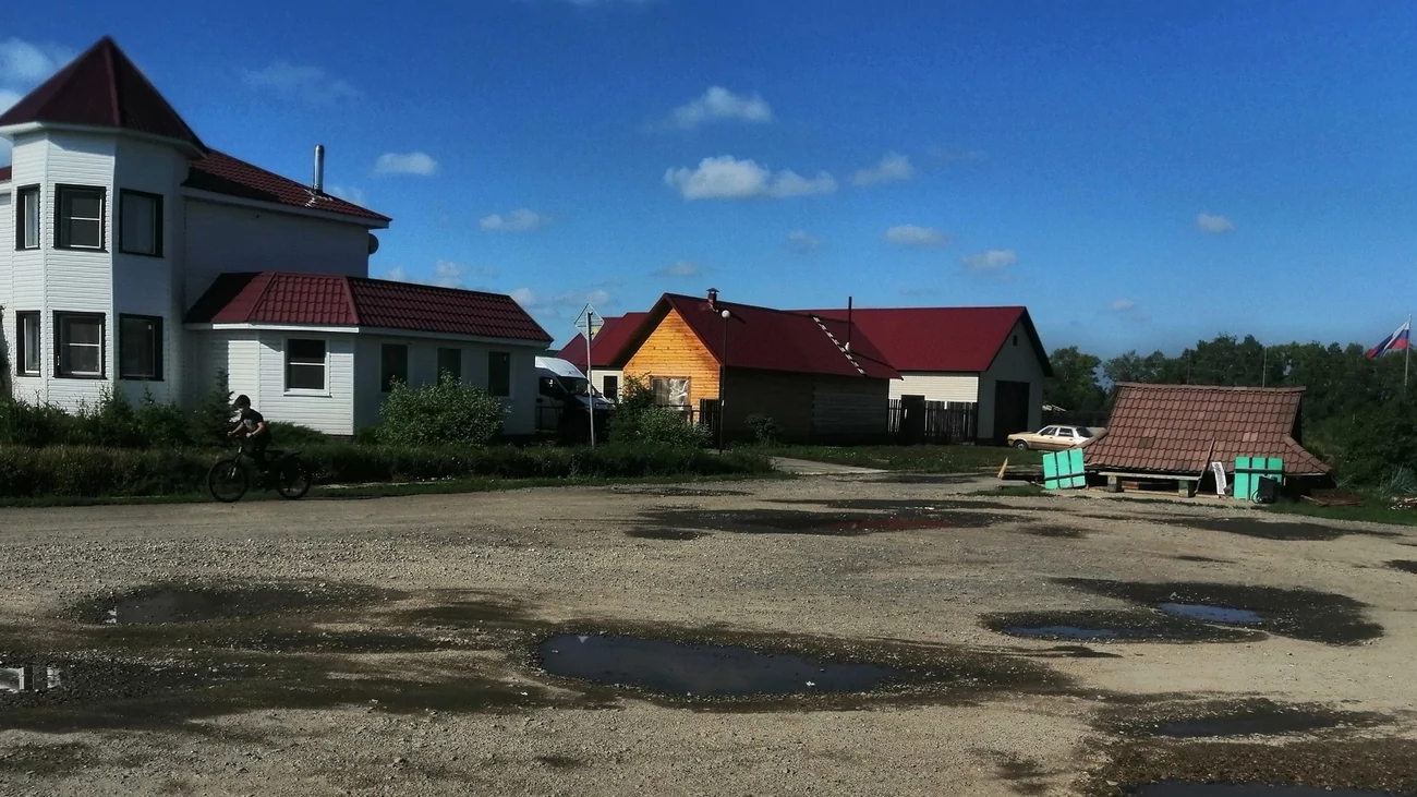 В Барнауле появилась остановка на месте красивой, снесенной мужиком на  