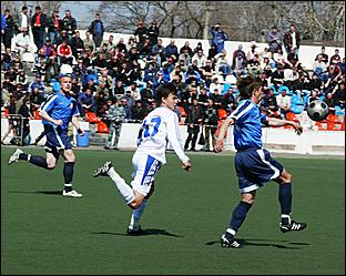 Благовещенск   «Амур» - «Динамо» - 0:2. Первый матч сезона 2009 в чемпионате России по футболу во втором дивизионе зоны «Восток» (фото Ирины Домбровской)