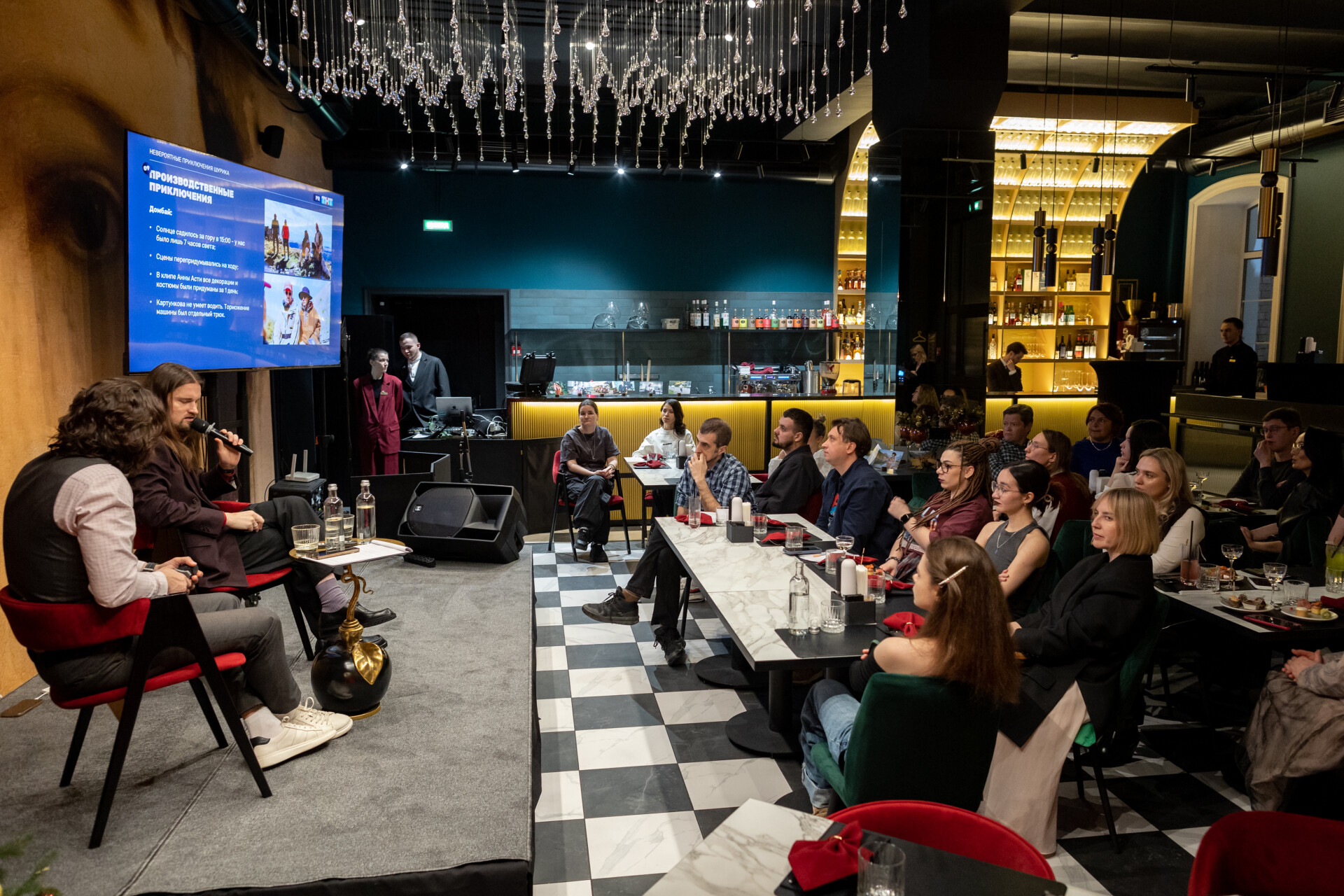 Встреча с режиссером Мишей Семичевым / Фото: ТНТ